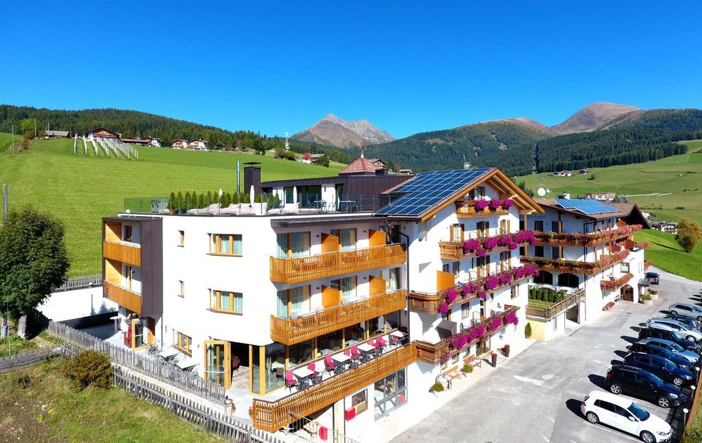 Hotel Kristall Maranza Exterior foto